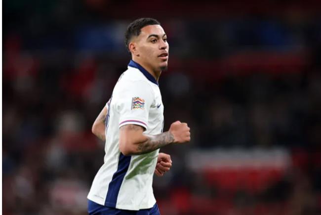 Pep Guardiola nuối tiếc vì đánh mất 'ngọc quý' của Man City 