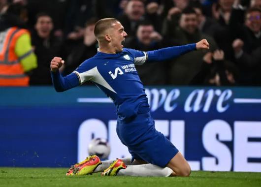 Alfie Gilchrist Alfie Gilchrist