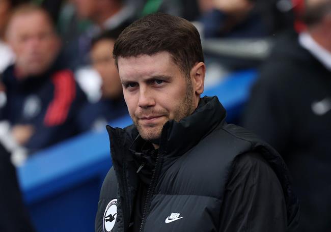 HLV Brighton hiến kế ngăn chiêu trò câu giờ của Arsenal 1 HLV Brighton hiến kế ngăn chiêu trò câu giờ của Arsenal 1