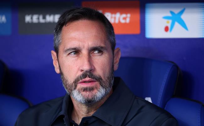 Tiểu sử huấn luyện viên Vicente Moreno