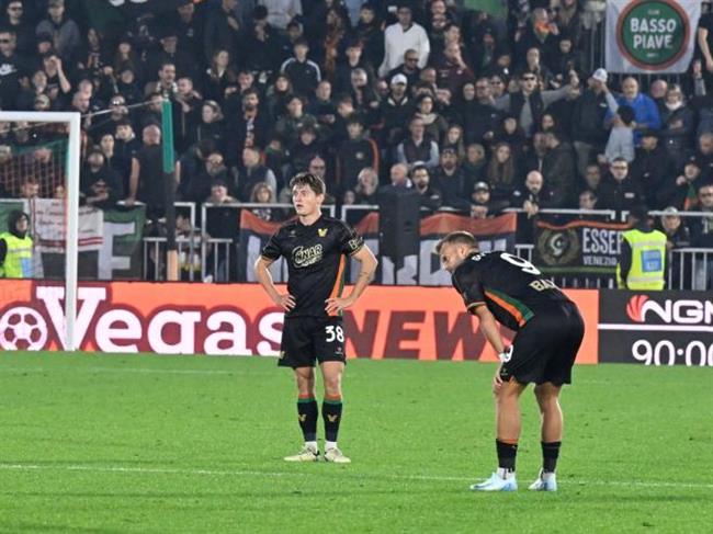 Nhận định Venezia vs Lecce (02h45 ngày 2611) Thoát nhóm cầm đèn đỏ 1