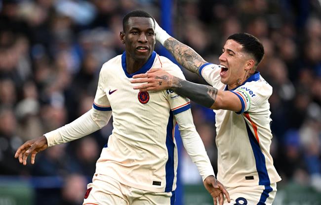 Thắng Leicester, HLV Enzo Maresca ca ngợi Nicolas Jackson 1 Thắng Leicester, HLV Enzo Maresca ca ngợi Nicolas Jackson 1