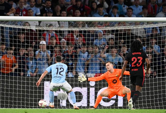 Hansi Flick mắng cầu thủ Barca ngay sau trận hòa Celta Vigo 1 Hansi Flick mắng cầu thủ Barca ngay sau trận hòa Celta Vigo 1