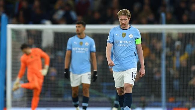 Man City để Feyenoord cầm hòa 3-3 trên sân nhà. Man City de Feyenoord cam hoa 3-3 tren san nha.