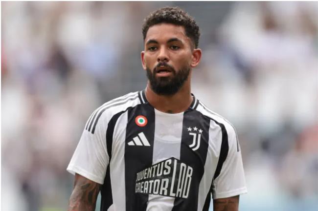 Douglas Luiz rời Juventus trở lại Anh khoác áo MU?