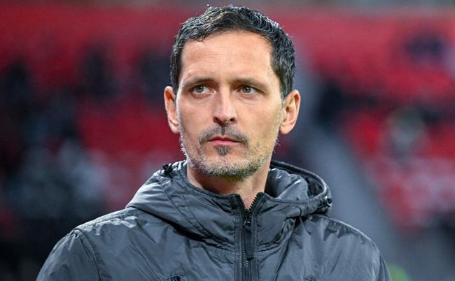 Tiểu sử huấn luyện viên Dino Toppmoller của CLB Eintracht Frankfurt