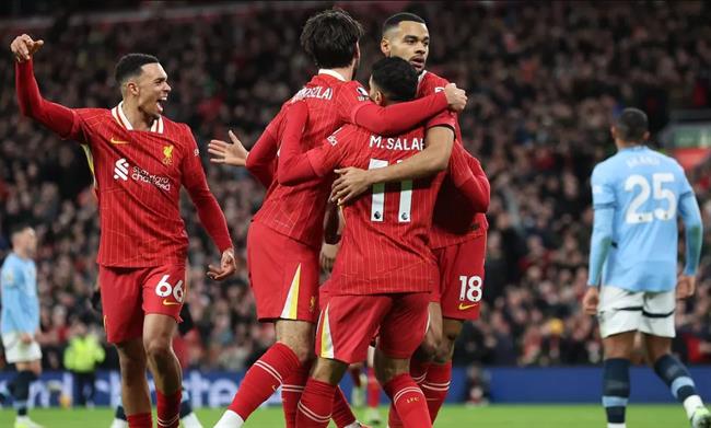 Man City đã kém Liverpool 11 điểm trên BXH Ngoại hạng Anh. Man City da kem Liverpool 11 diem tren BXH Ngoai hang Anh.