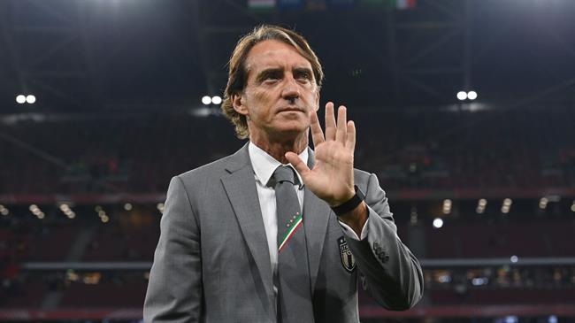 HLV Roberto Mancini bi LdBd Saudi Arabia sa thai.