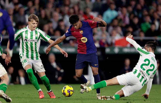 Điểm tin bóng đá sáng 1712 Lamine Yamal dính chấn thương 1