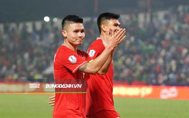 Quà tặng của Quang Hải dành cho nhân vật đặc biệt