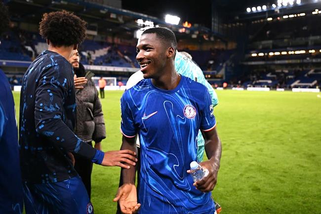 Moises Caicedo tiết lộ thần tượng là NGolo Kante 1 Moises Caicedo tiết lộ thần tượng là NGolo Kante 1