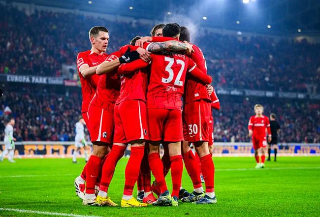 Nhận định Leverkusen vs Freiburg (0h30 ngày 2212) Tiếp tục bám đuổi 2