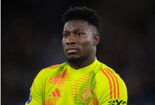 Andre Onana dang phai vat lon de duy tri su on dinh tai Old Trafford.