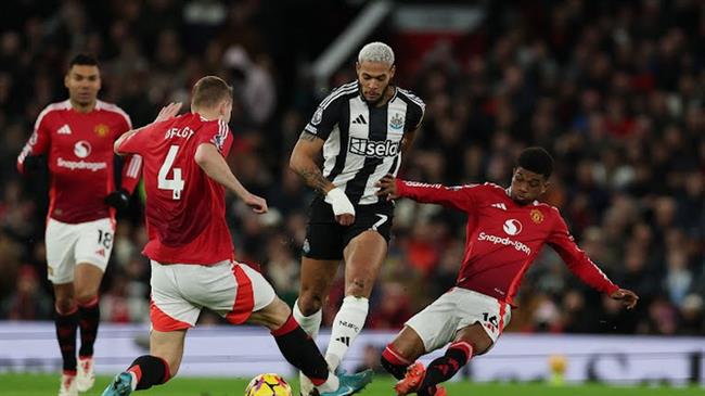 Chấm điểm cầu thủ MU trước Newcastle: 1 điểm cho Joshua Zirkzee