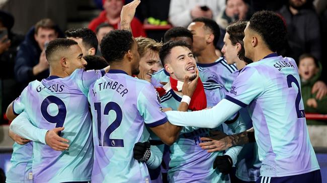 Arsenal đánh bại Brentford với tỷ só 3-1. Arsenal danh bai Brentford voi ty so 3-1.