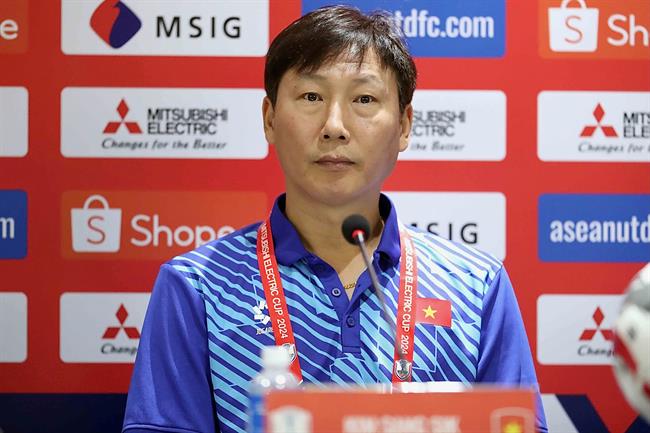 HLV Kim Sang Sik đánh giá cao sao nhập tịch Campuchia