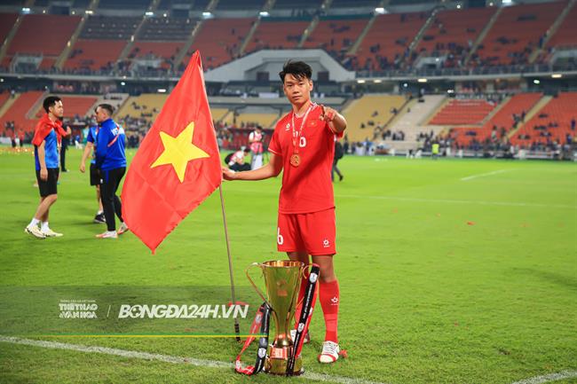 Thành Chung khẳng định ĐT Việt Nam không "chơi bẩn" như Thái Lan