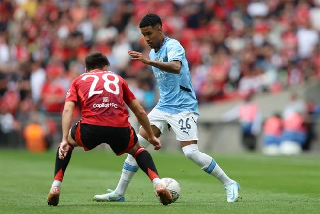 Tottenham tái khởi động thương vụ Savinho sau khi hụt Eze 1