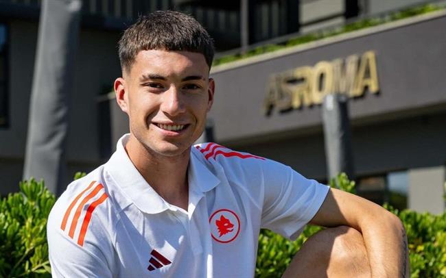 Tiểu sử tiền vệ Matias Soule của CLB Roma