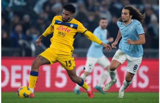 Real Madrid theo duoi Ederson cua Atalanta.