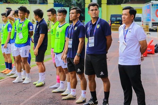 Đối thủ của Hà Nội FC chia tay “bộ não chiến thuật” trước màn chạm trán 2 ngày