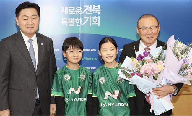 Cựu thuyền trưởng ĐT Việt Nam nhận trọng trách đặc biệt tại Hàn Quốc