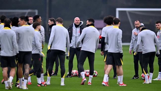 Arne Slot không bất ngờ trước phong độ cao của Lille 1