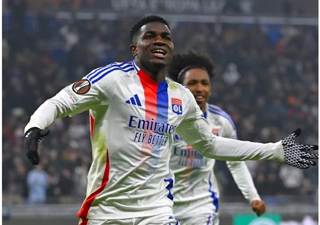 Nhận định Fenerbahce vs Lyon (0h45 ngày 241) Chờ tài Jose Mourinho 2