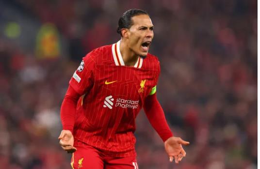 Real Madrid duoc khuyen ky hop dong voi Virgil van Dijk.