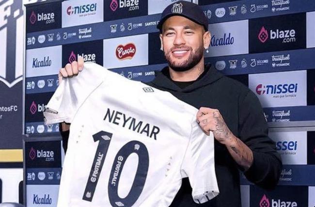Neymar hồi hương, chính thức cập bến Santos