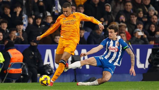 Antoine Griezmann ám chỉ Real Madrid khiến các trọng tài sợ sệt