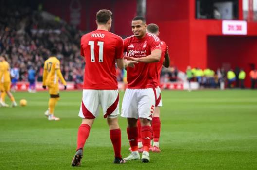 Nottingham Forest da tu choi loi de nghi chuyen nhuong ky luc tu Chelsea danh cho hau ve Murillo 