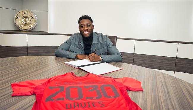 Alphonso Davies chính thức gia hạn với Bayern thêm 5 năm