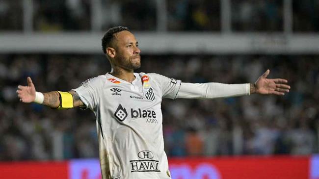 Neymar nhận giải Cầu thủ xuất sắc nhất ngay trận trở lại Santos