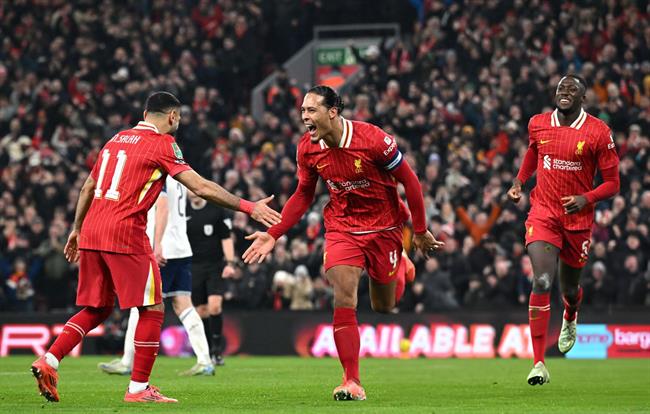 Virgil van Dijk ẩn ý về bản hợp đồng mới với Liverpool 1