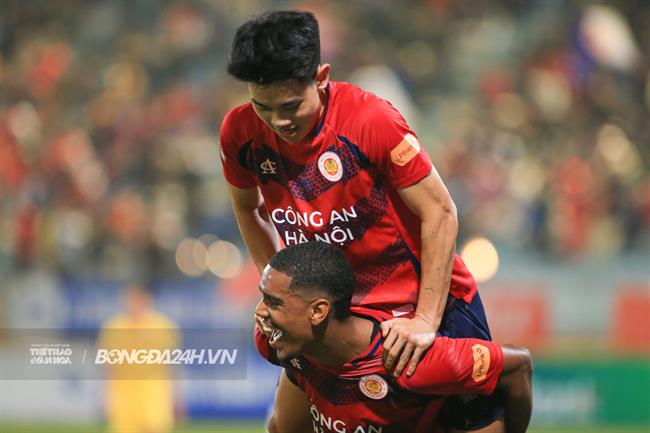 Đình Bắc hài lòng với chiến thắng của CLB CAHN