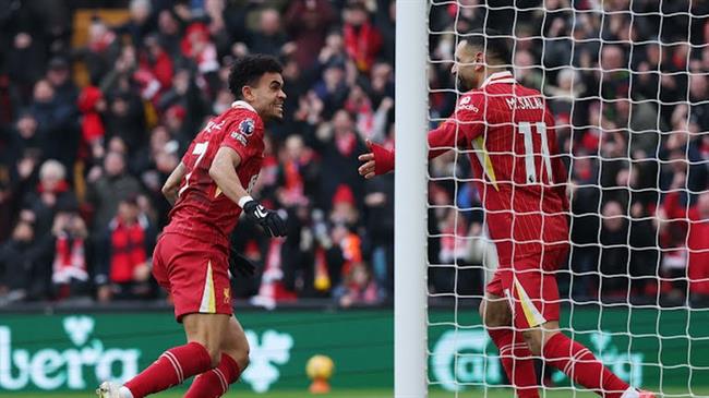 Liverpool danh bai Wolves voi ty so 2-1 tren san nha.