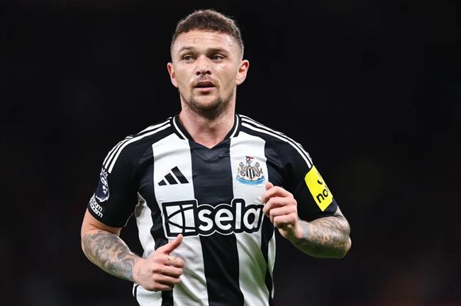 Newcastle tu choi de Kieran Trippier toi Galatasaray.