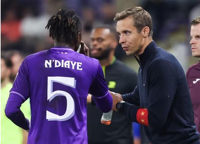 Nhận định Anderlecht vs Fenerbahce (3h00 ngày 212) Khó có Valencia thứ 2 1 Nhận định Anderlecht vs Fenerbahce (3h00 ngày 212) Khó có Valencia thứ 2 1