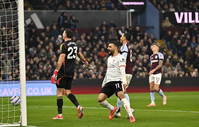 Salah không ngừng tỏa sáng, Liverpool vẫn mất điểm