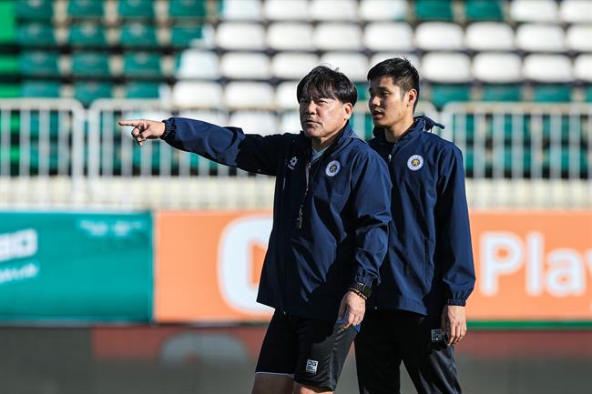 Tầm nhìn và tham vọng của CLB Hà Nội khi giữ chân HLV Makoto Teguramori