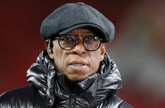 Ian Wright lo so cac tru cot roi Arsenal trong tuong lai gan.