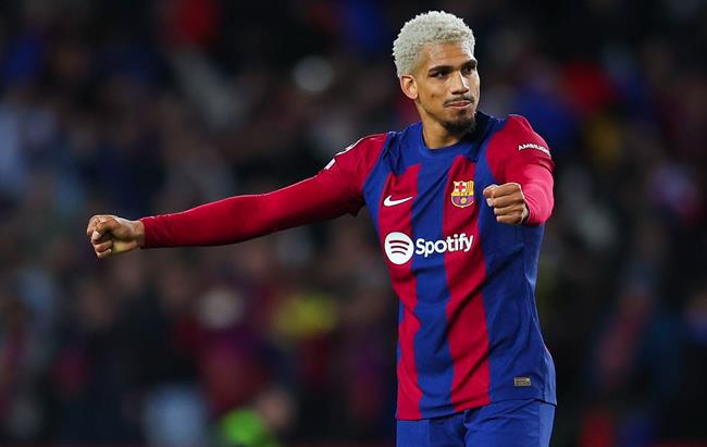 Tiểu sử hậu vệ Ronald Araujo của Barca