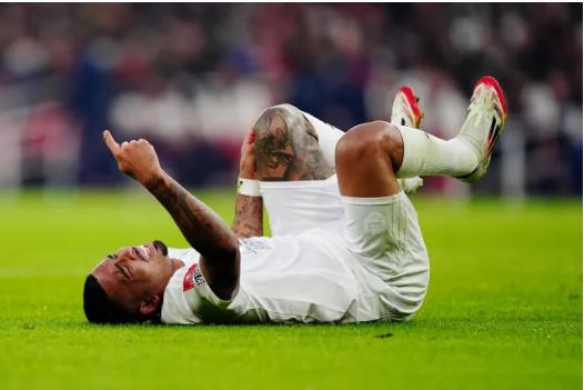 Gabriel Jesus hien dang dinh chan thuong.