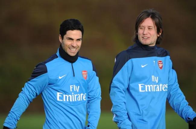 Tomas Rosicky len tieng ve kha nang tro lai Arsenal