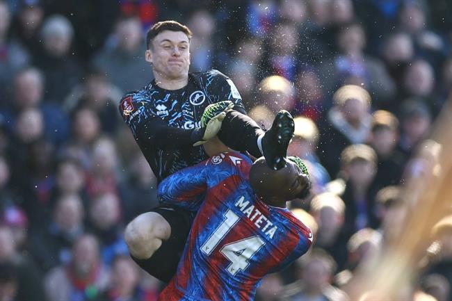 Mateta phải khâu 25 mũi