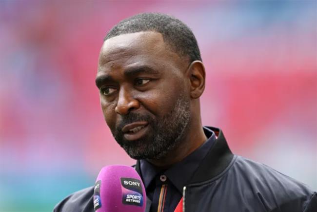 Andy Cole tiet lo cau thu te nhat trong cac buoi tap cua MU.