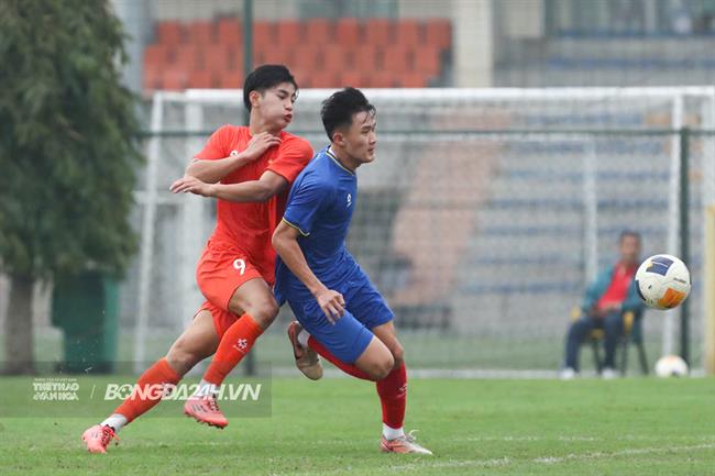 U17 Việt Nam đá tập với đội trẻ PVF