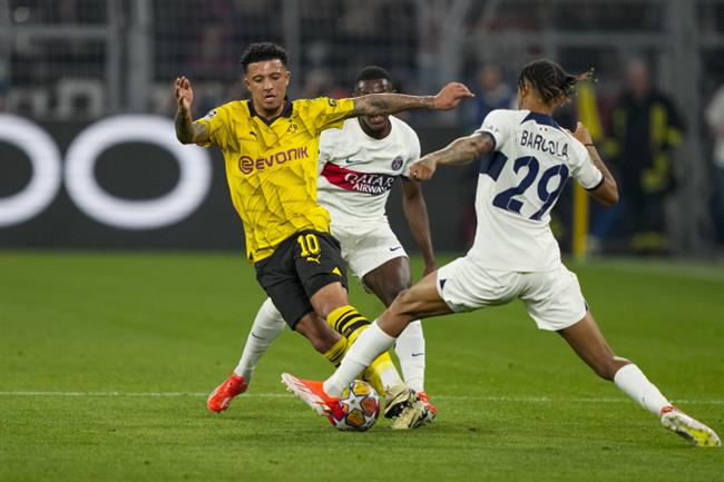 MU chua tra het tien chieu mo Jadon Sancho tu Dortmund.