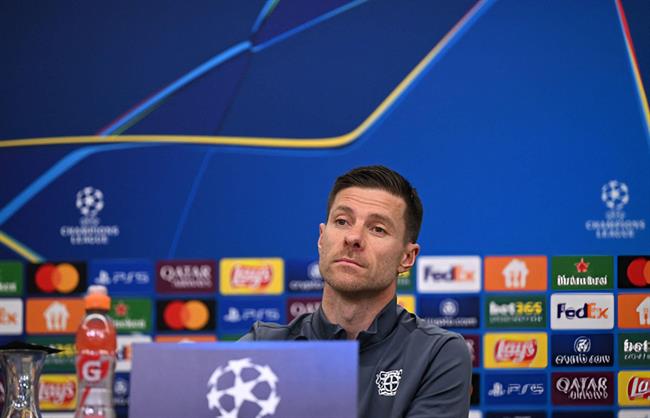 Xabi Alonso không chịu áp lực trước những tin đồn về tương lai